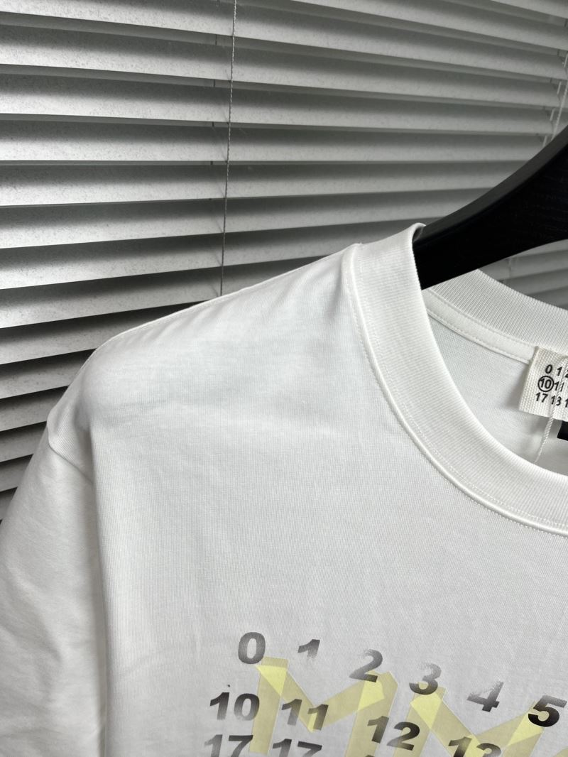 Unclassified Brand T-Shirts